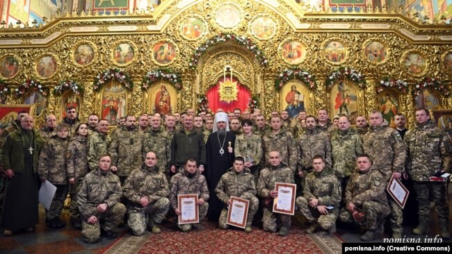 Глава ПЦУ митрополит Київський і всієї України Епіфаній зустрівся з українськими воїнами і провів у Михайлівському Золотоверхому соборі молебень за перемогу України над агресором. Київ, 6 січня 2023 року