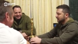 Зеленский выступил на церемонии вручения кинопремии «Золотой глобус»: Шон Пенн представил его со слезами на глазах 