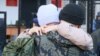 Проводы мобилизованных мужчин у военного комиссариата Даниловского района в Москве. Сентябрь, 2022