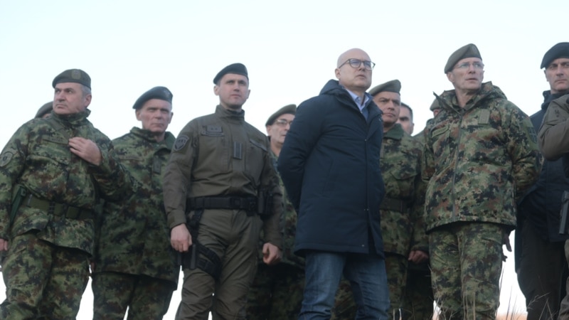 Ministri serb i Mbrojtjes: Po përfundojmë dislokimin e njësive ushtarake
