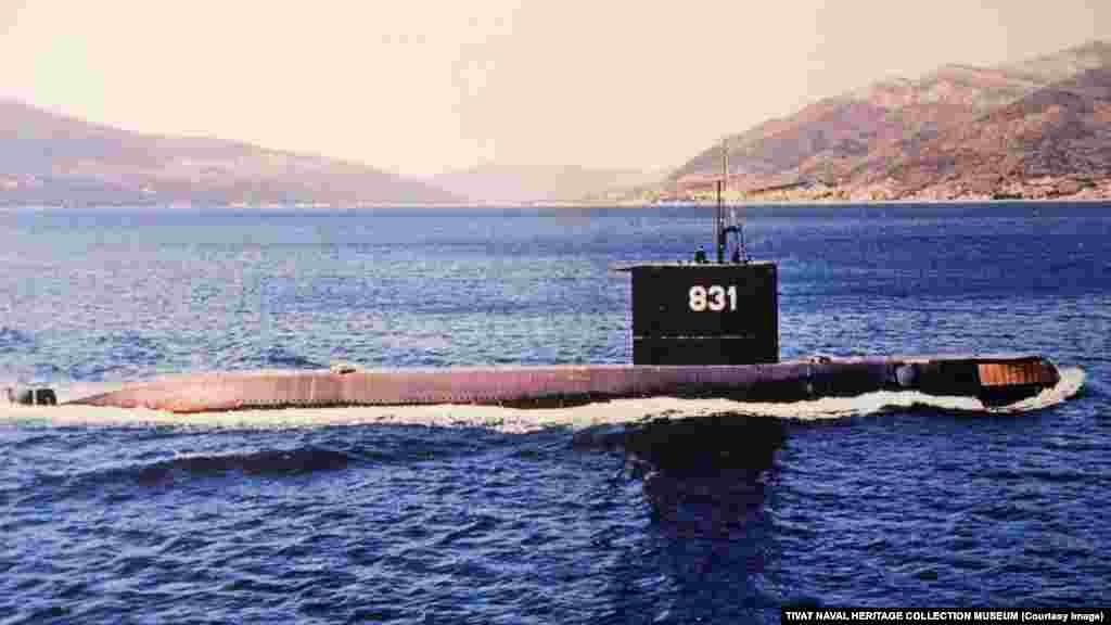 Egy jugoszláv Sava-osztályú támadó tengeralattjáró archív fotója, amely hat 533 mm-es torpedóvetővel volt felfegyverezve. Jugoszlávia 13 saját gyártású tengeralattjárót üzemeltetett, amelyeket az Adriai-tengeren és a Földközi-tengeren való használatra terveztek