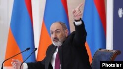 Armenia - Prime Minister Nikol Pashinian speaks at a news conference in Yerevan, January 10, 2023.