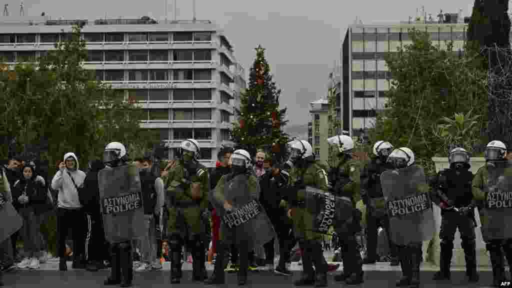A december 5-i haláleset helyszínre Szalonikiben már a rohamrendőrök is kivonultak