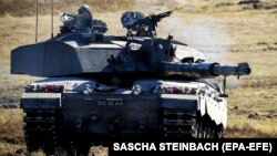 Танк Challenger 2