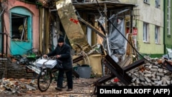 Ілюстрацыйнае фота. На адной з вуліц Бахмута, Данецкая вобласьць, 6 студзеня 2023 году