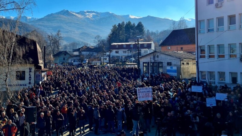 U Štrpcu na Kosovu prosvjed zbog ranjavanja dvojice mladih Srba