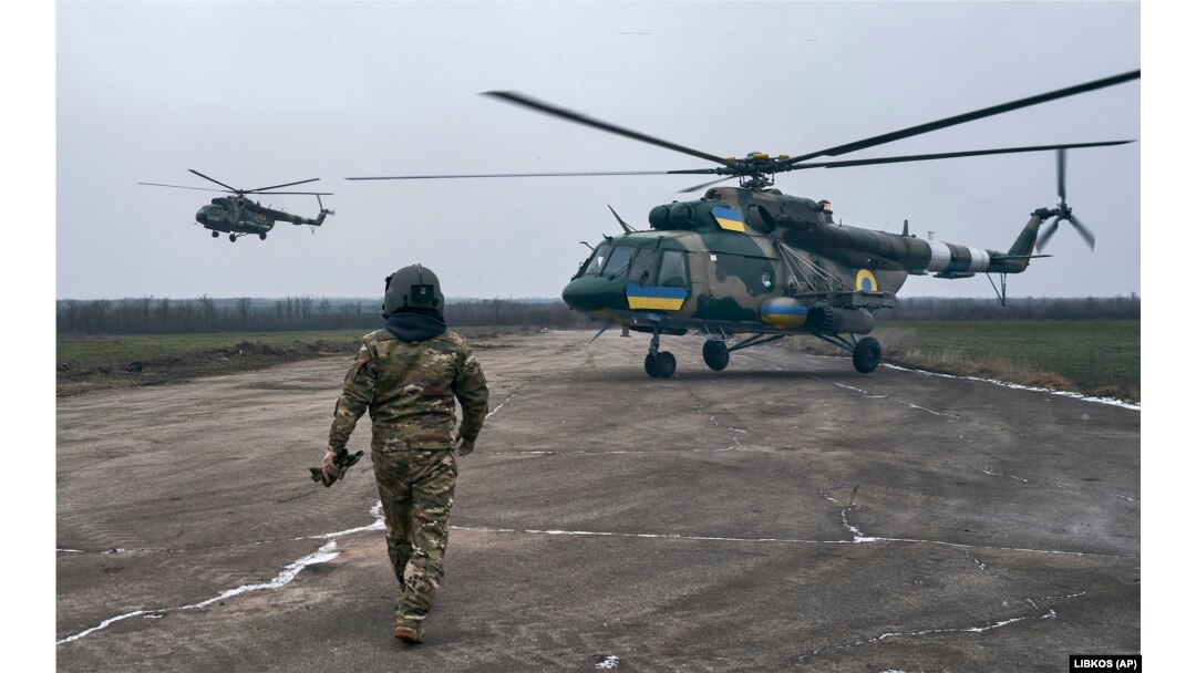 Одмазда одозгора: стари украински хеликоптери напаѓаат руски позиции