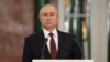 Președintele Vladimir Putin spune că speră ca războiul să se termine, și cu „cât mai repede, cu atât mai bine”, dar oficialitățile americane spun că președintele rus nu a dat nici un semn că vrea să negocieze terminarea conflictului.