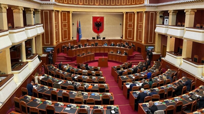 Kuvendi i Shqipërisë miraton projektin për portin e Durrësit 