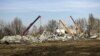 Розбір завалів на місці будівлі ПТУ №19 у Макіївці, 3 січгя 2023 року
