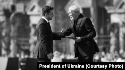 Владимир Зеленский и Вахтанг Кикабидзе (архивное фото)