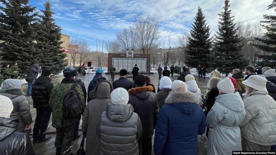 Траурный митинг в Новокуйбышевске, 3 января 2023 года