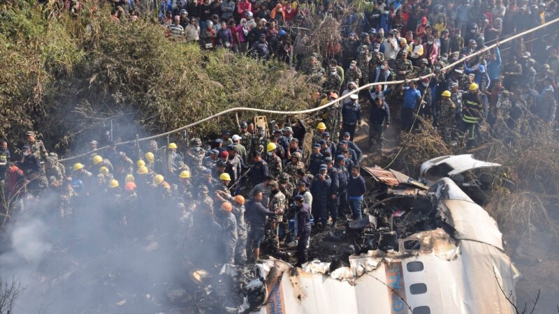 Resmiler: Nepaldaky uçar heläkçiliginde azyndan 68 adam öldi