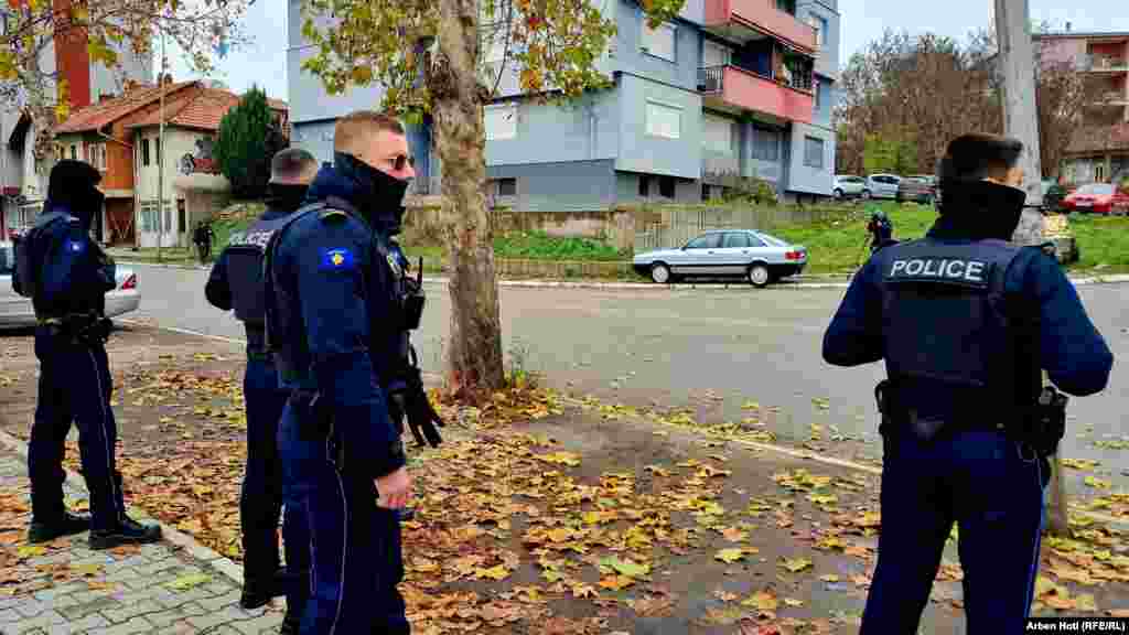 Takođe, 8. decembra u Leposaviću je pokušana pljačka Narodne banke Srbije.