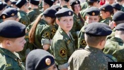 Novi program koji u septembru počinje u ruskim školama podstaći će "uverenje i spremnost za služenje i odbranu Otadžbine". (arhivska fotografija)