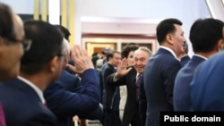 Астанада президент Тоқаевтың инаугурациясына қатысып тұрған экс-президент Нұрсұлтан Назарбаев. 26 қараша, 2022 жыл.