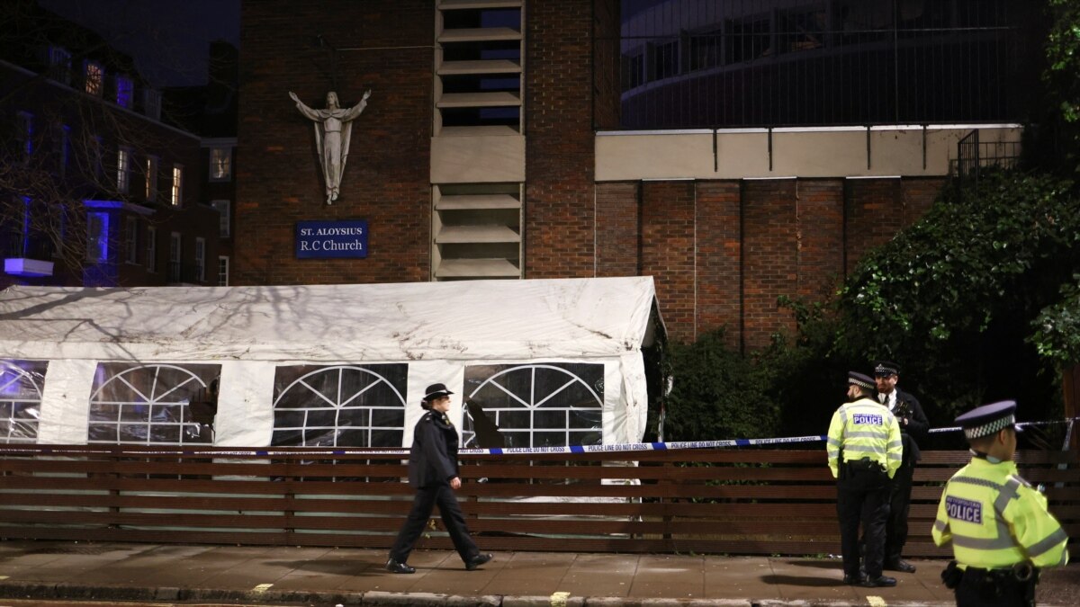 Четверо людей постраждали через стрілянину в центрі Лондона
