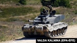 «Велика Британія надасть Україні танки Challenger 2 разом із країнами-партнерами, демонструючи силу підтримки України на міжнародному рівні» , – Міноборони Британії