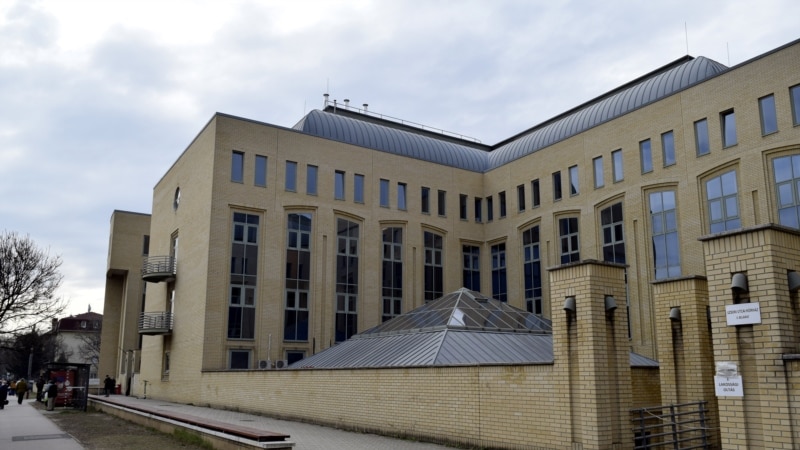 Nem nyomoz a rendőrség Hadházy Ákos feljelentése nyomán az Uzsoki VIP-ellátása ügyében