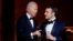În vizita sa din decembrie 2022 la Washington, președintele francez, Macron (în dreapta), a avut parte de o cină de stat, la Casa Albă. 