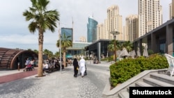 Жилой комплекс Jumeirah Beach Residence на побережье Персидского залива в Дубае, Объединенные Арабские Эмираты