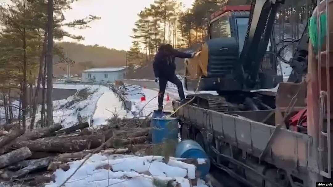 Муҳоҷирони тоҷик дар Корея 