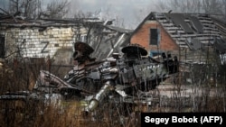 Знищений російський танк на околиці села Кам’янка під Ізюмом Харківської області, грудень 2022 року