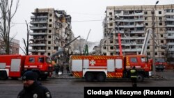У выніку расейскага абстрэлу горада Дніпро 14 студзеня 2023 году толькі ў адным будынку загінулі 46 і атрымалі раненьні 80 мірных жыхароў