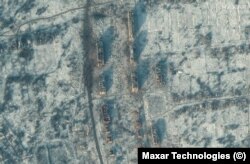 Зруйновані будинки в Соледарі, 10 січня 2023 року. Супутниковий знімок Maxar