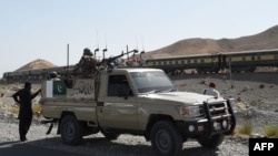 په بلوچستان کې د پوځي سرتېرو ګاډی د ګزمې پر مهال - انځور له ارشیفه. 