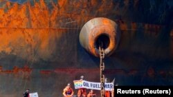 Fotogalerija: Aktivisti blokiraju istovar ruske nafte u Norveškoj