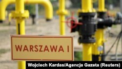 În 2019, Europa era dependentă în proporție de 41% de gazul rusesc. Noul conflict din Ucraina pune în perspectivă comoditatea cu care politicienii europeni au ales să negocieze contracte la energie avantajoase cu un stat adesea criticat de vecinii săi pentru violența sa.