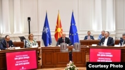 Премиерот Димитар Ковачевски зборува на тематска владина седница по повод 100 дена влада 