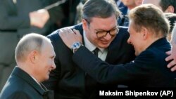 Președinții Vladimir Putin și Aleksandar Vucic, împreună cu șeful Gazprom, Aleksei Miller, la Belgrad, 17 ianuarie 2019