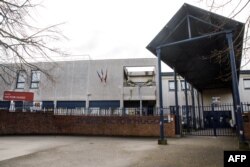 Училище във френския град Каен, затворено заради пандемията от коронавирус