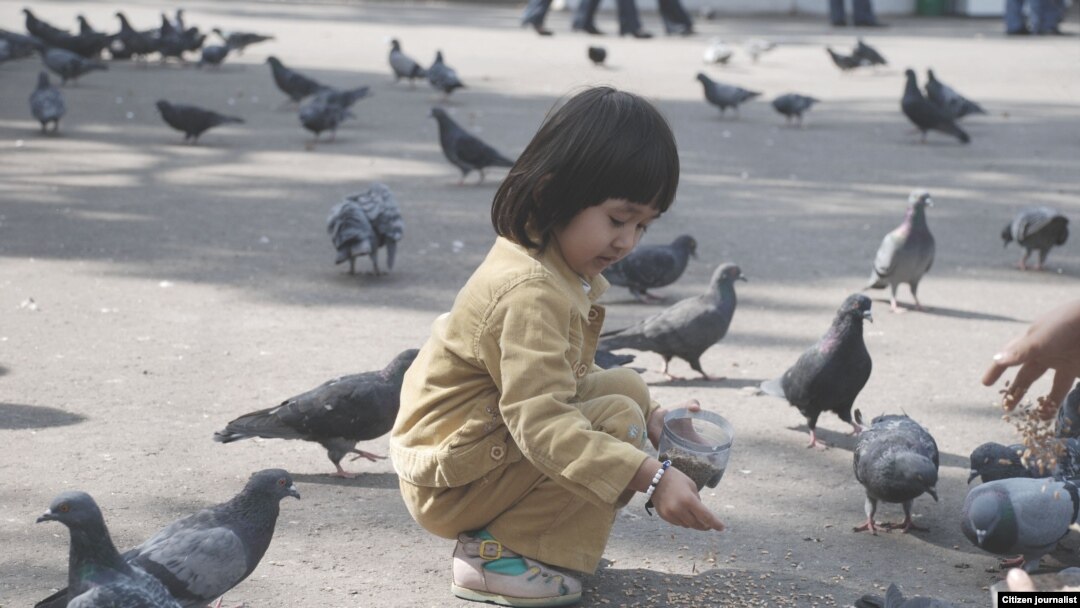 Ресейлік сантехниктің үйдегі секс видеосы