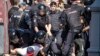 Москвада 27-июлда нааразылык акциясына чыккандарды полиция кууп тараткан.