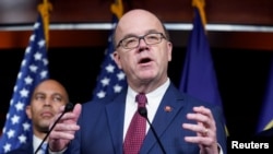 АҚШ Конгресі өкілдер палатасының мүшесі Джеймс Макговерн