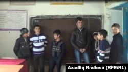 Şagirdlər məktəbin problemlərindən danışır