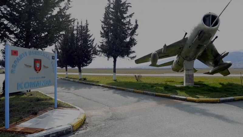 Avionët e NATO-s me bazë në Shqipëri