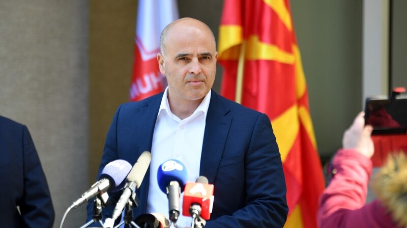 Ковачевски: Мерки против службениците за кои има сомнеж дека работеле против односите на Скопје и Софија