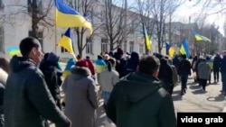 Митинг в Херсоне против российского вторжения.