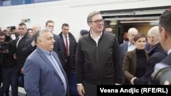 Виктор Орбан, во Србија на 19 март 2022, заедно со Александар Вучиќ, ја отвораат пругата од Белград до Нови Сад.