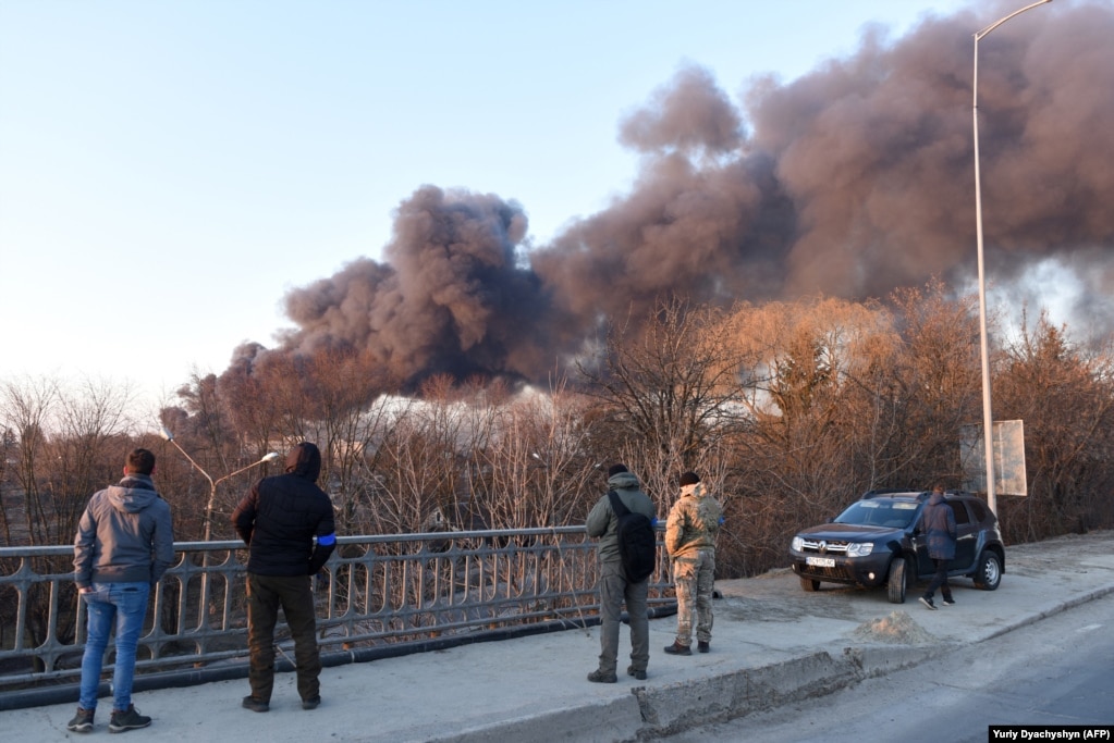 Tymi shihet në Lviv, pas një shpërthimi mëngjesin e 18 marsit. Disa raketa goditën një fabrikë për riparimin e avionëve, duke e sjellë më afër luftën në qendrën historike të këtij qyteti, që është e mbushur me vepra arti. 