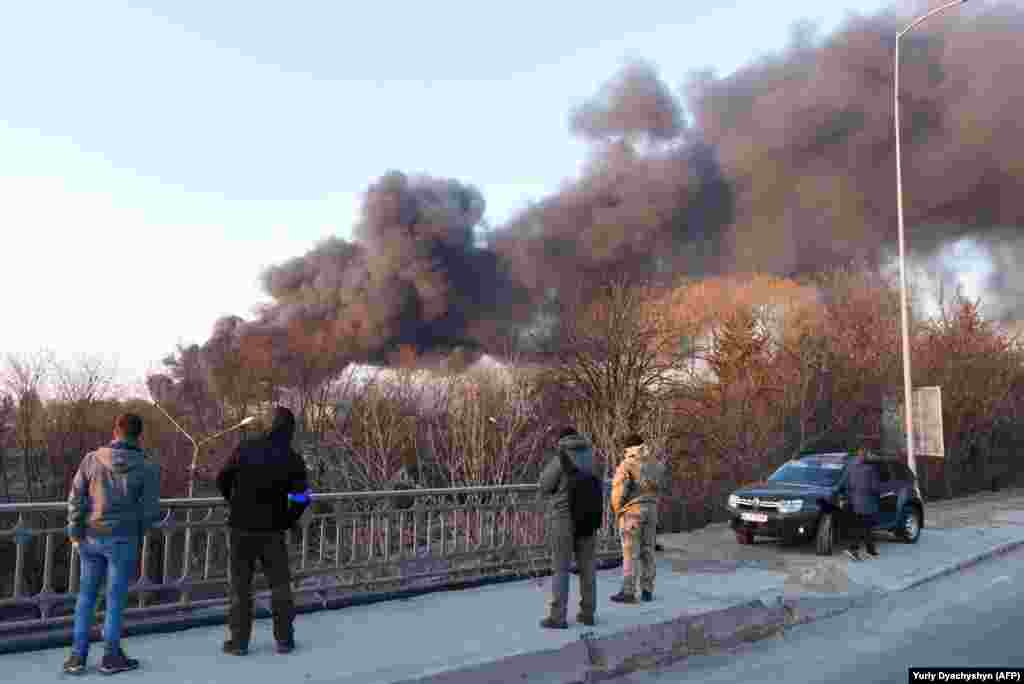 Tymi shihet në Lviv, pas një shpërthimi mëngjesin e 18 marsit. Disa raketa goditën një fabrikë për riparimin e avionëve, duke e sjellë më afër luftën në qendrën historike të këtij qyteti, që është e mbushur me vepra arti.&nbsp;