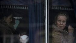 Эвакуация жителей Броваров – города близ Киева, где продолжаются артиллерийские обстрелы