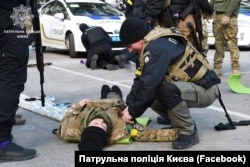Патрульна поліція Києва вдосконалює навички надання першої медичної допомоги