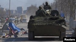Окруженный российскими войсками город Мариуполь (Украина), 19 марта 2022 г.