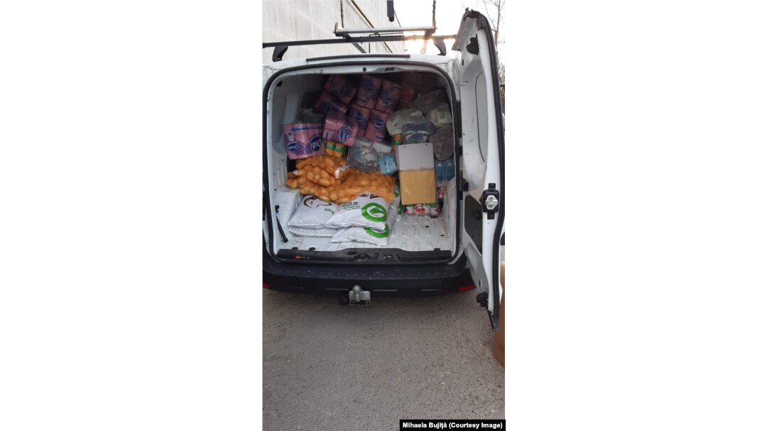 Transport efectuat de cercetașii din Dej la vama de la Sighet.
