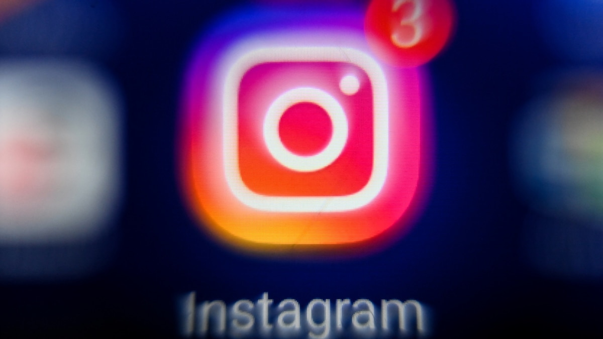 Russian Instagrammers Face Uncertain Future As Government Tightens Control Over Social Media - Vimarsana News
